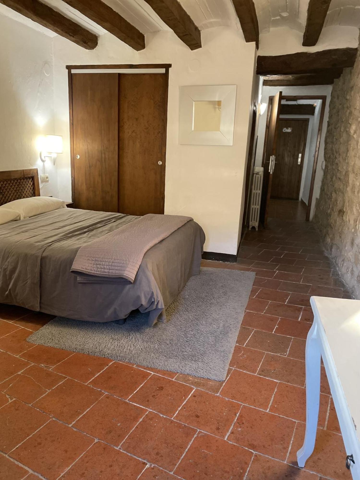 Font Del Roser Chiva de Morella Pokój zdjęcie